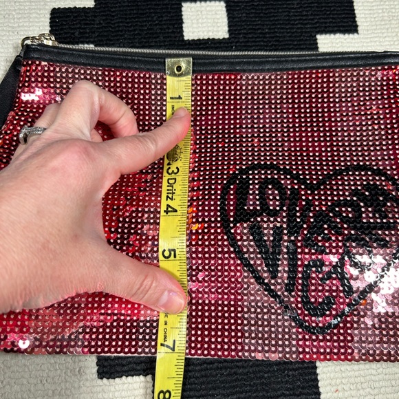 VICTORIA’S SECRET, sequined clutch!! - Picture 8 of 9